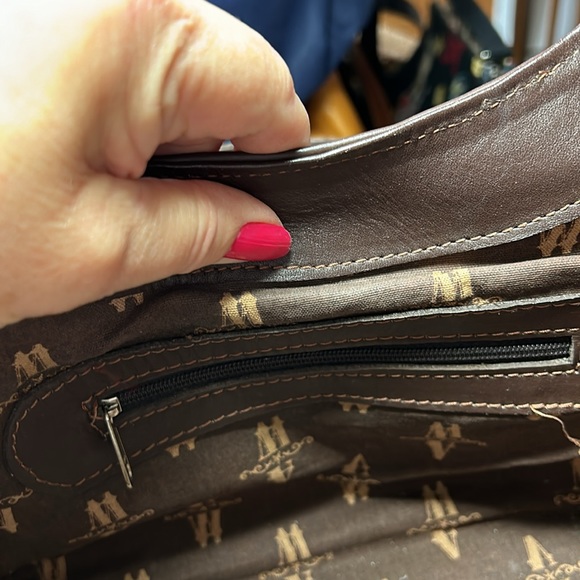 American West handbag, ladies, all leather, handmade, silver buckle. Like new - Picture 7 of 15